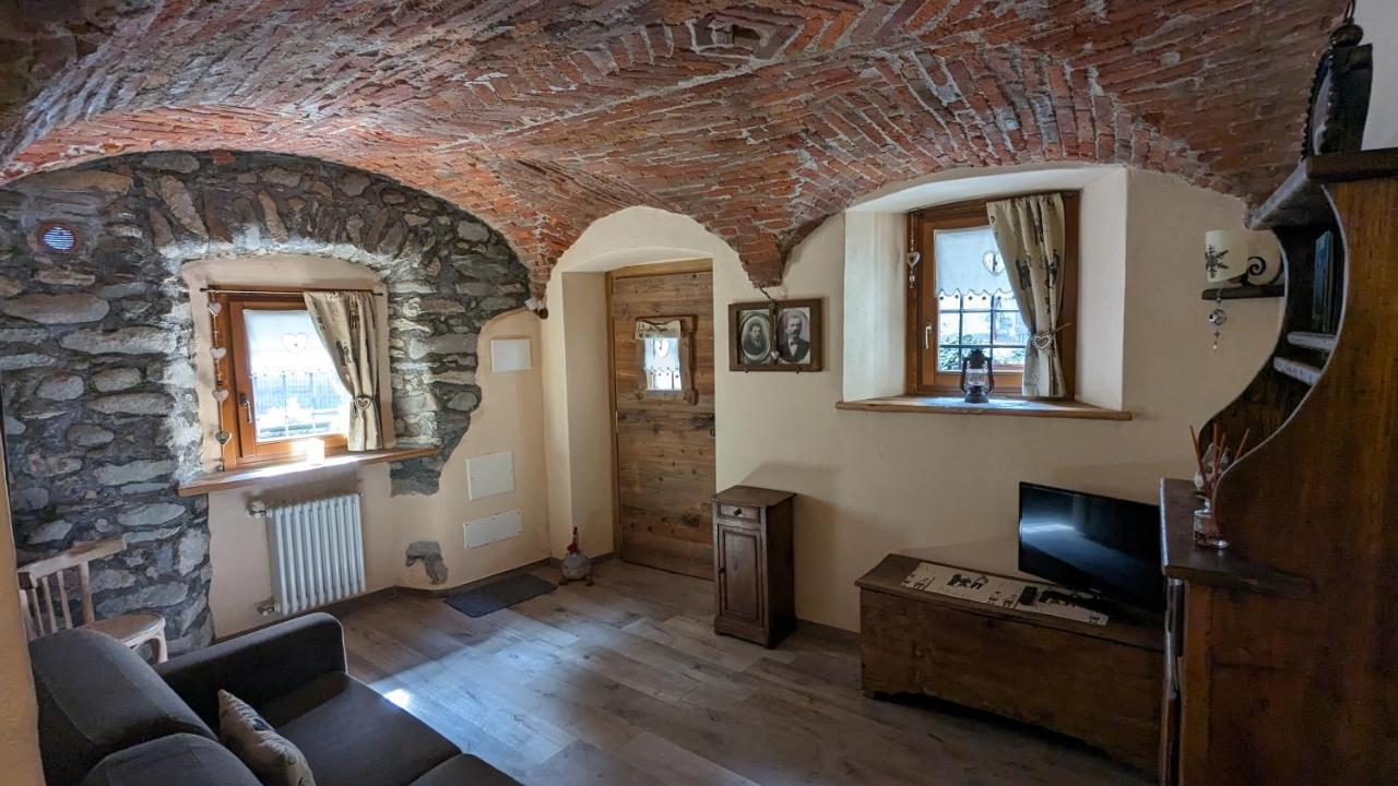 Maison Du Pont Romain Aosta Eksteriør bilde