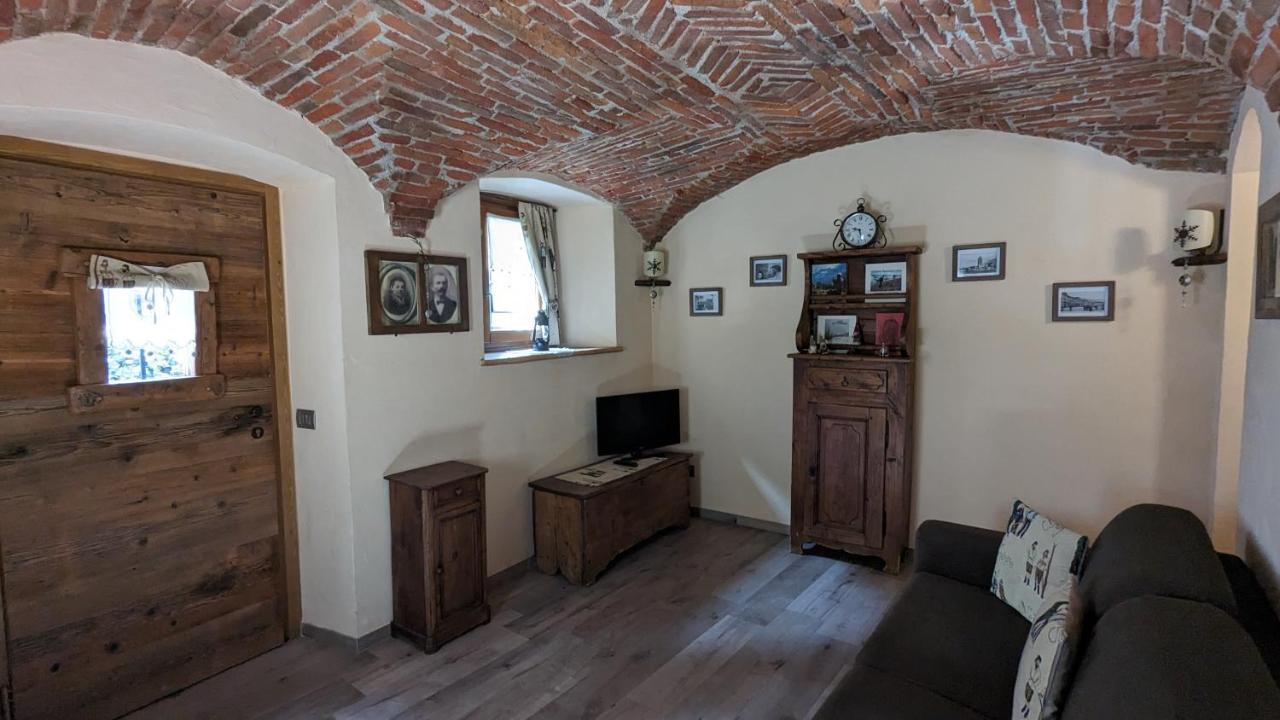 Maison Du Pont Romain Aosta Eksteriør bilde